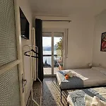 Bella Vista Da Mario, Como, Front Nyaraló