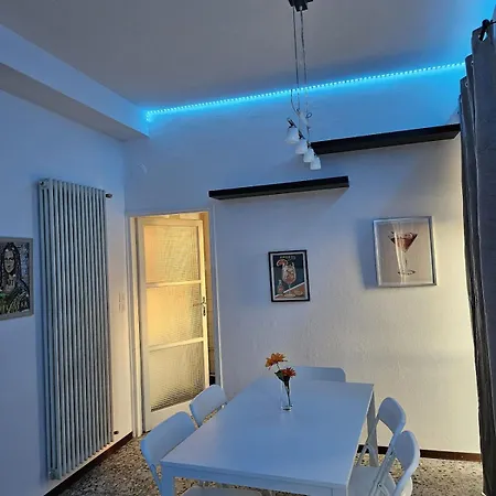 Bella Vista Da Mario, Como, Front Holiday home Blevio